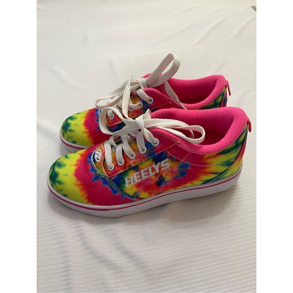 Heely’s Tie Dye Roller Skate Sneakers Women’s Size 6